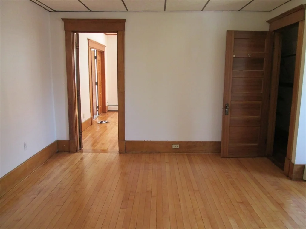 2 bed, 1 bath apartment for rent at 5 Oberlin St Unit 2, Worcester — photo 6 of 23