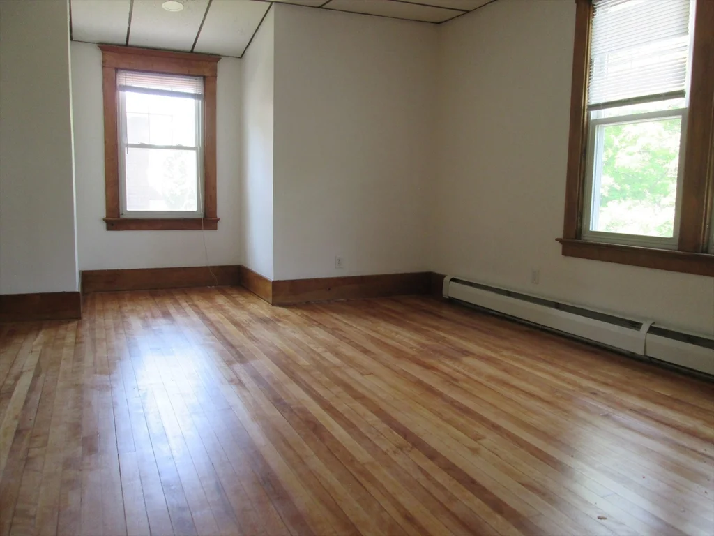 2 bed, 1 bath apartment for rent at 5 Oberlin St Unit 2, Worcester — photo 14 of 23