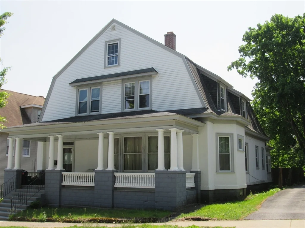 2 bed, 1 bath apartment for rent at 5 Oberlin St Unit 2, Worcester — photo 1 of 23