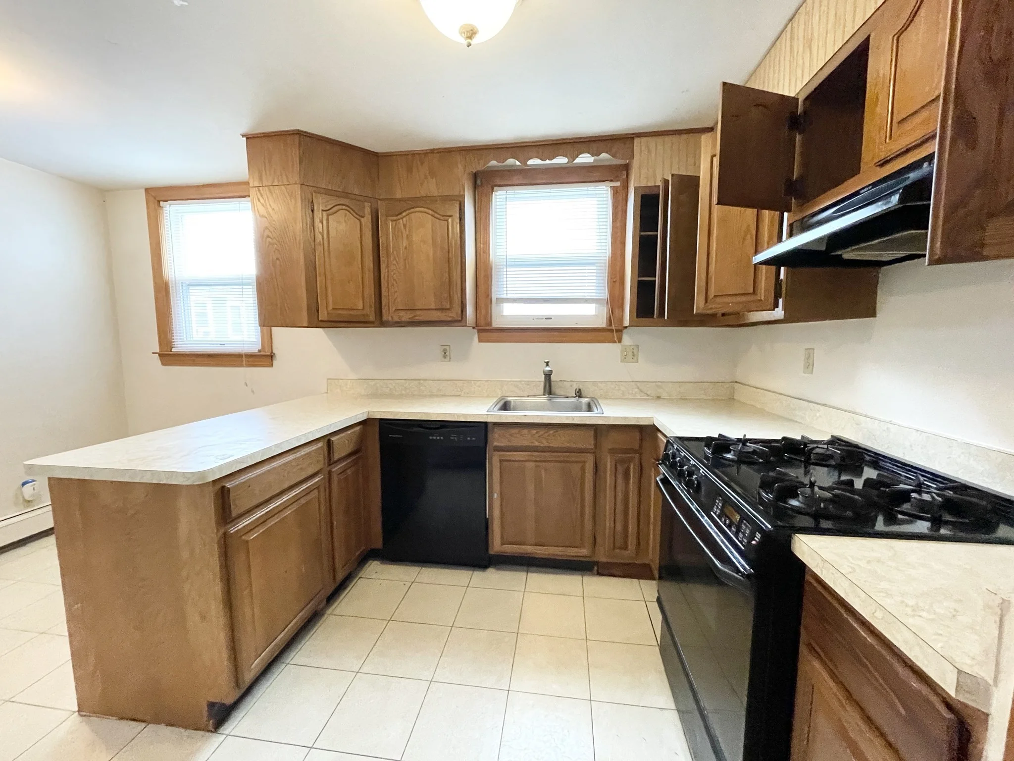 4 bed, 1 bath apartment for rent at 5 Oswald St Unit 2, Mission Hill