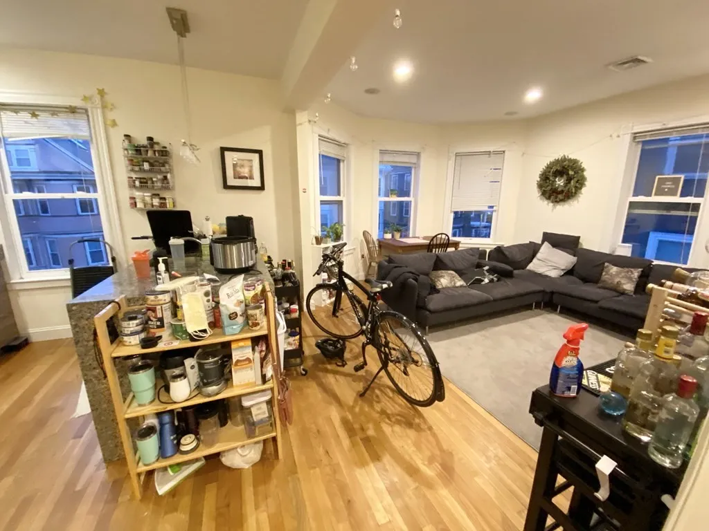 6 bed, 3 bath apartment for rent at 5 Oswald St Unit 3, Boston — photo 2 of 12