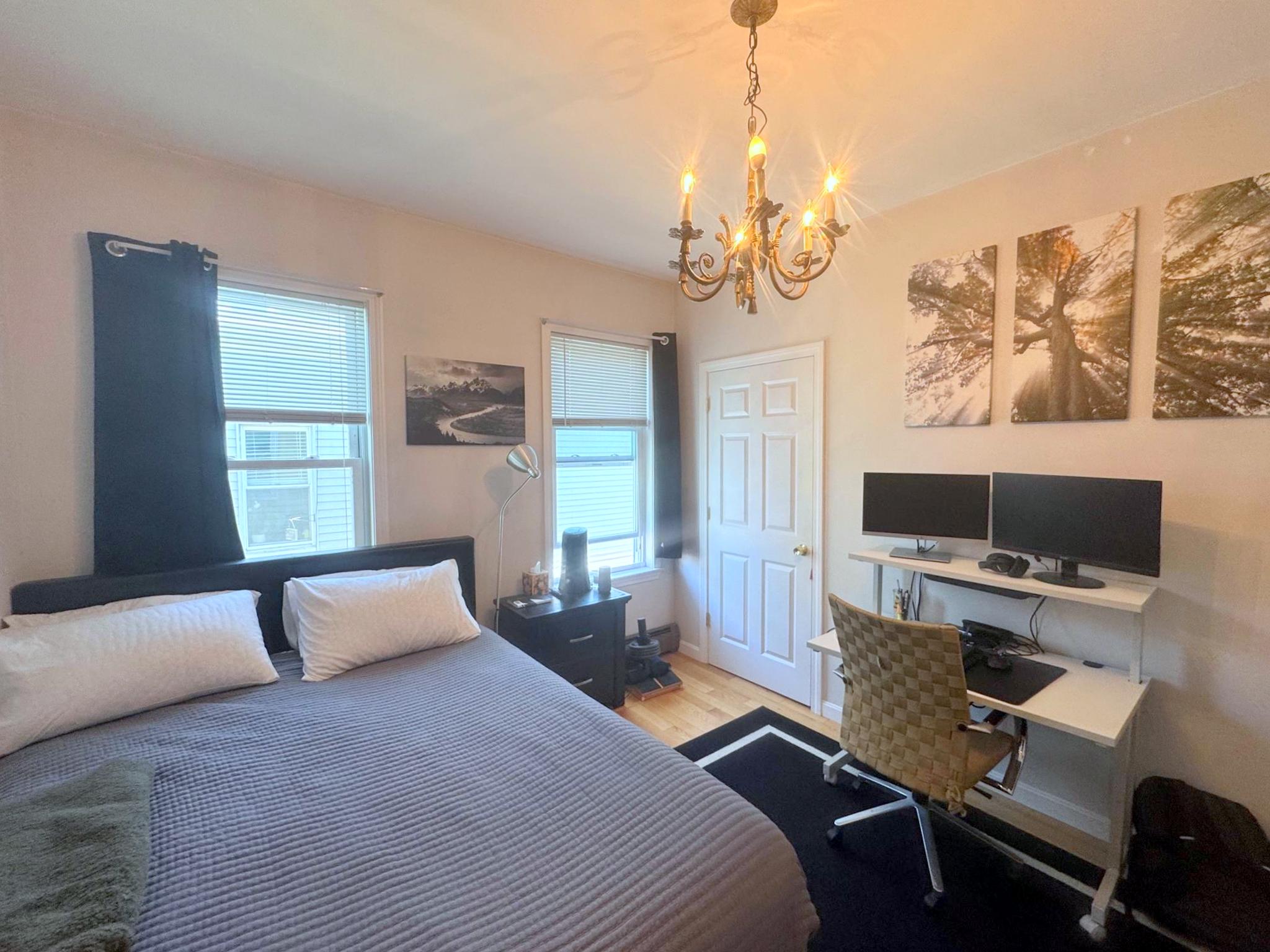 3.5 bed, 1 bath apartment for rent at 5 Palermo St Unit 3, Wellington-Harrington — photo 15 of 17
