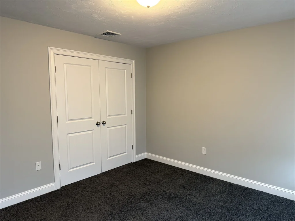 3 bed, 2 bath apartment for rent at 5 Pauline Way, Lakeville — photo 21 of 34