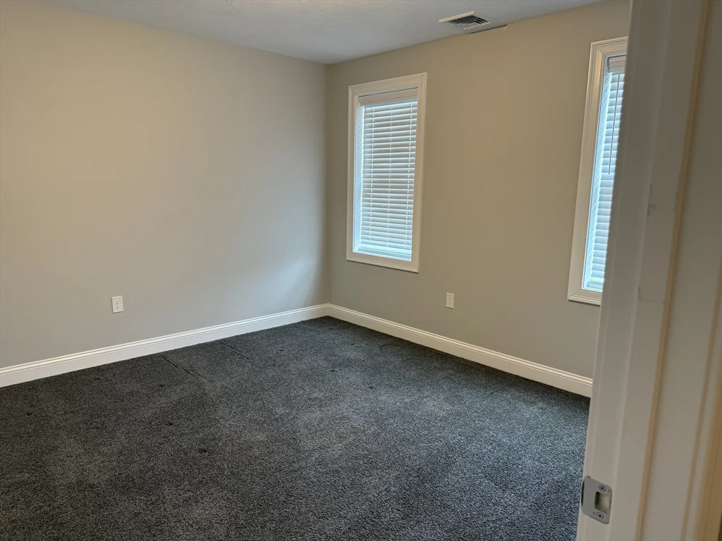 3 bed, 2 bath apartment for rent at 5 Pauline Way, Lakeville — photo 20 of 34