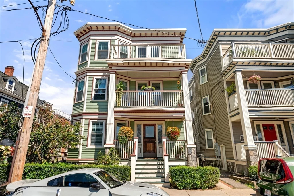 2 bed, 1 bath apartment for rent at 5 Pearl Unit 1, Dorchester — photo 3 of 30