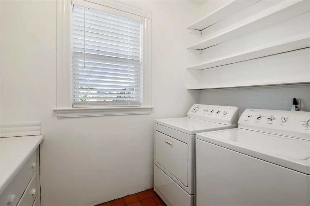 2 bed, 1 bath apartment for rent at 5 Pearl Unit 1, Dorchester — photo 27 of 30