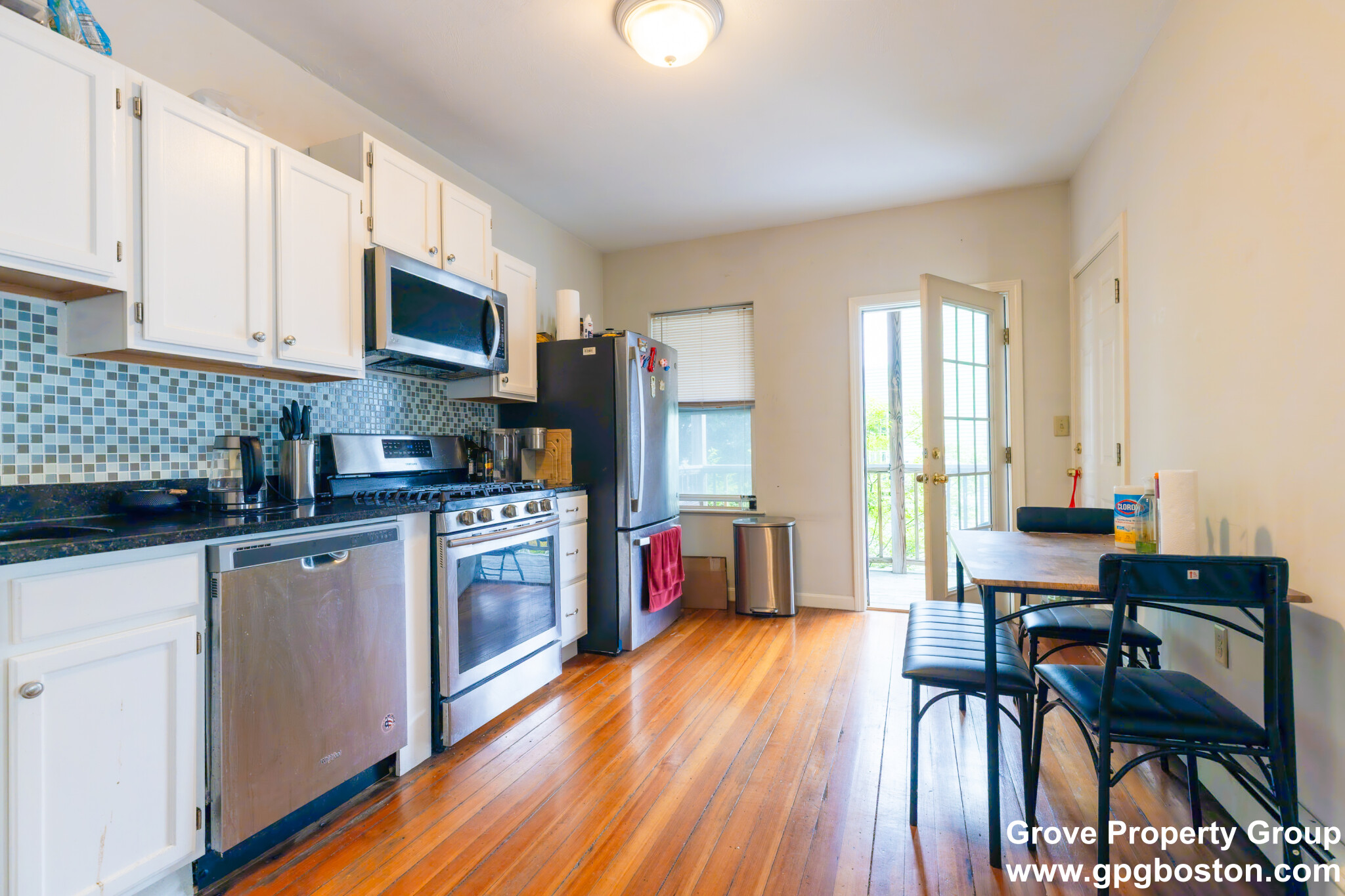3 bed, 1 bath apartment for rent at 5 Peters St Unit 2, South Boston — photo 3 of 10