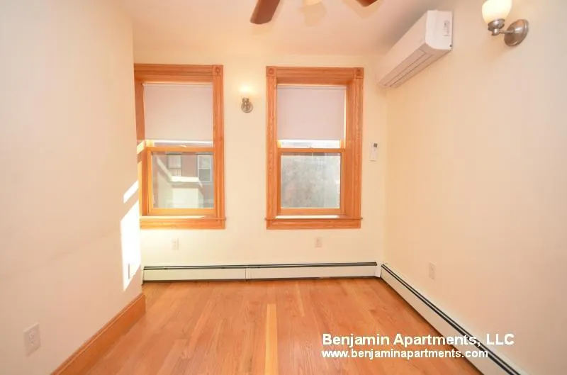 3 bed, 1 bath apartment for rent at 5 Phillips St Unit 4, Beacon Hill — photo 7 of 8