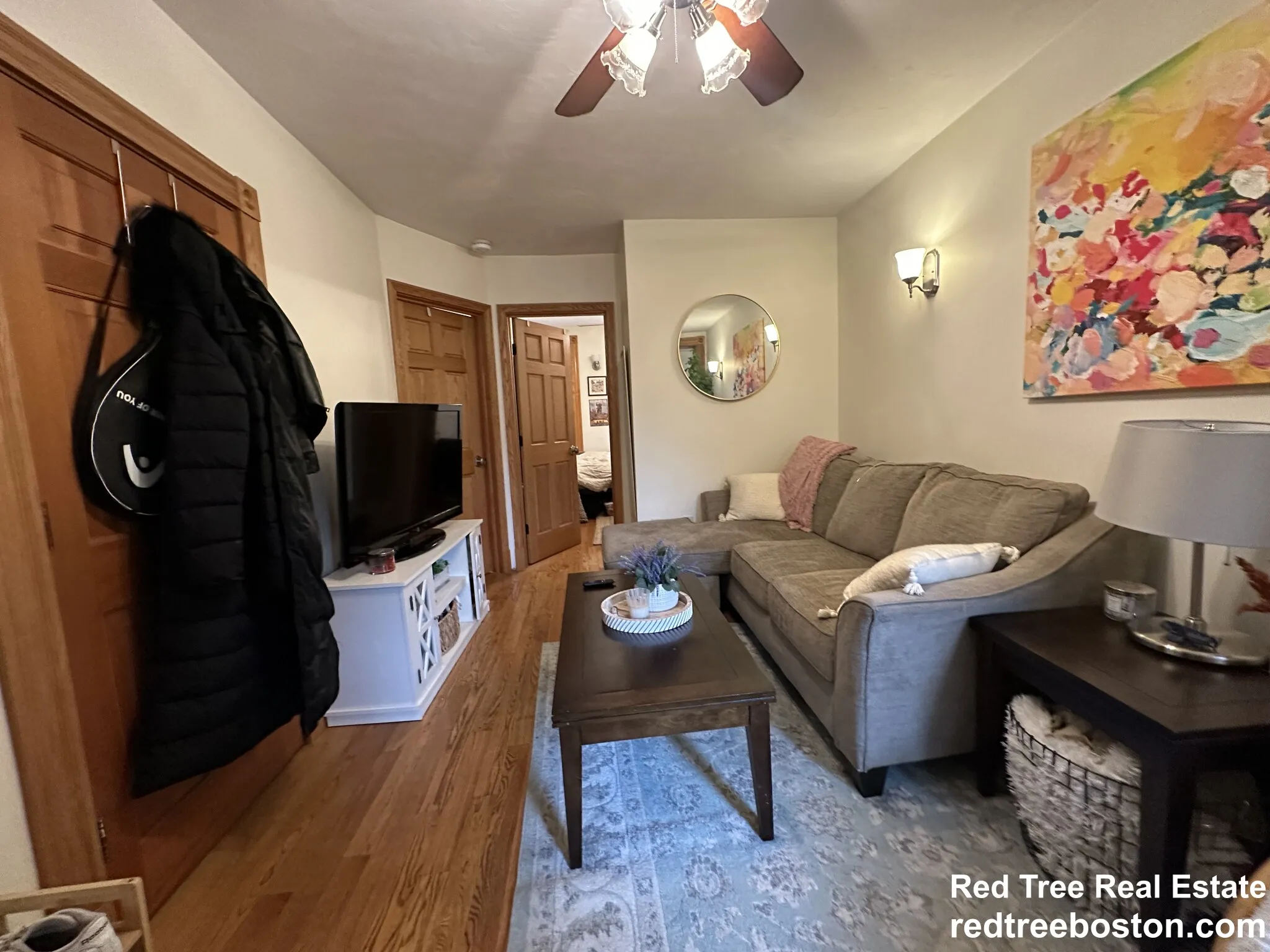 3 bed, 1 bath apartment for rent at 5 Phillips St Unit 5, Beacon Hill — photo 2 of 18