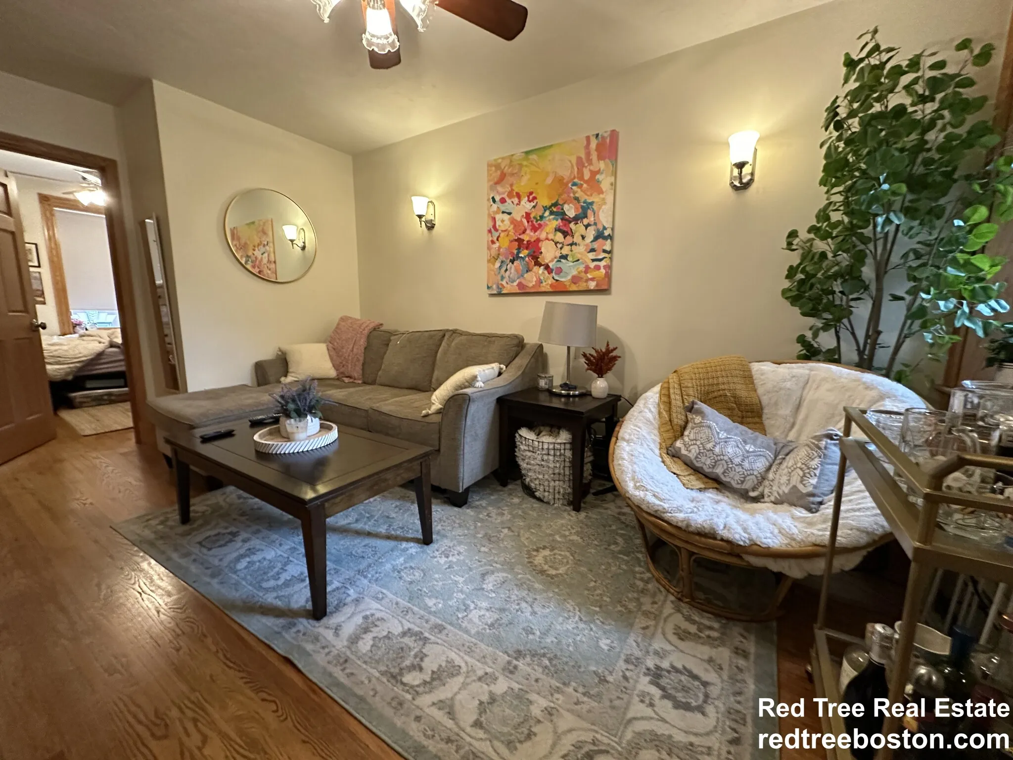 3 bed, 1 bath apartment for rent at 5 Phillips St Unit 5, Beacon Hill