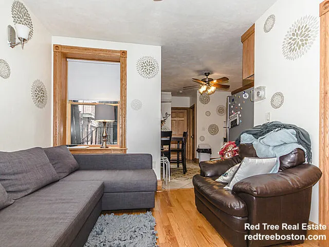 3 bed, 1 bath apartment for rent at 5 Phillips St Unit 5, Beacon Hill — photo 9 of 18
