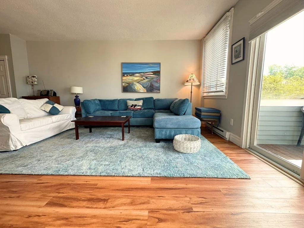 2 bed, 1 bath apartment for rent at 5 Pirate's Ln Unit 1, East Gloucester — photo 7 of 22