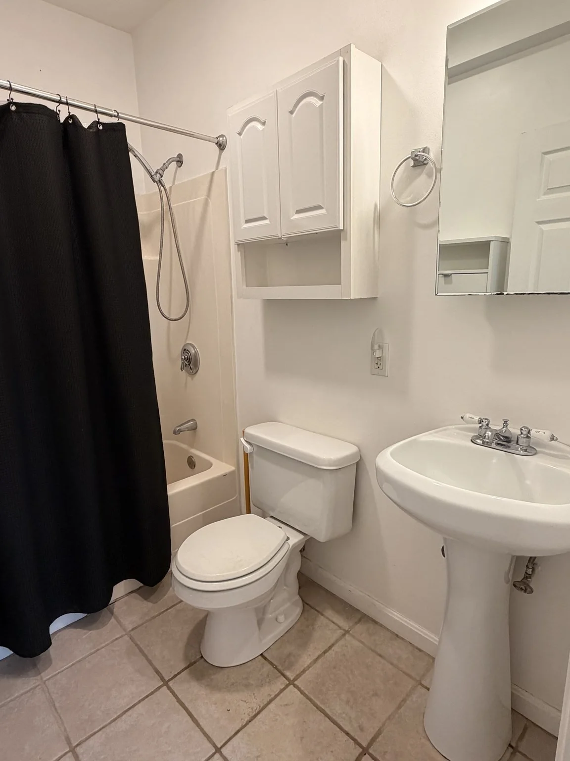 2 bed, 1 bath apartment for rent at 5 Pond St Unit 2, Ayer — photo 4 of 8