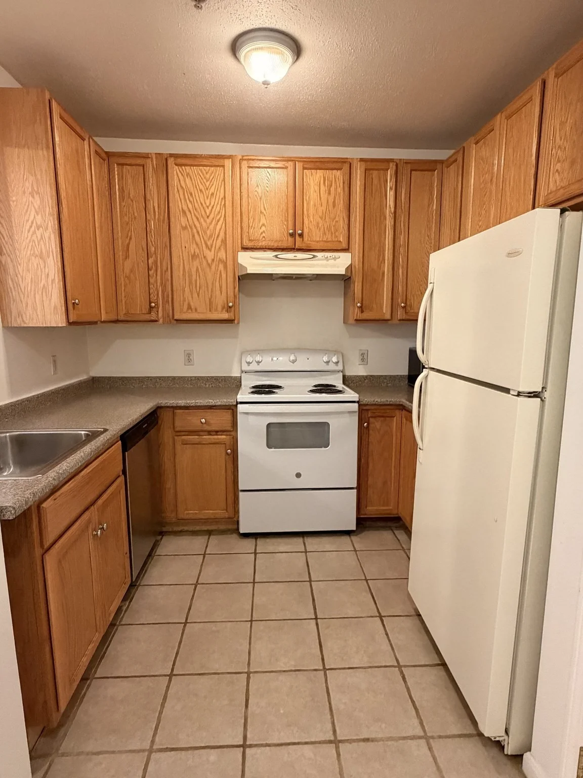 2 bed, 1 bath apartment for rent at 5 Pond St Unit 2, Ayer — photo 2 of 8