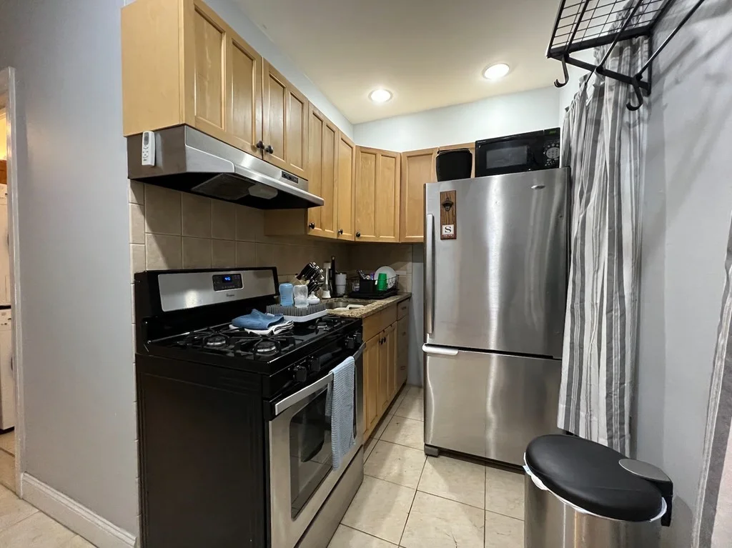 2 bed, 1 bath apartment for rent at 5 Prescott St Unit 2, Boston — photo 7 of 9