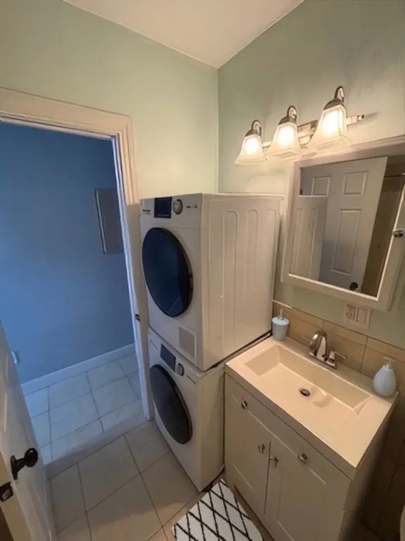 2 bed, 1 bath apartment for rent at 5 Prescott St Unit B, East Boston — photo 5 of 10