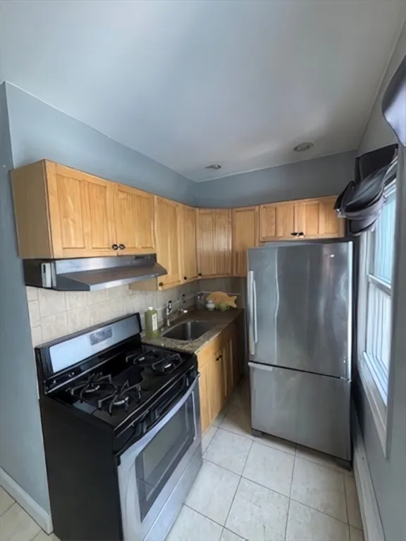 2 bed, 1 bath apartment for rent at 5 Prescott St Unit B, East Boston — photo 4 of 10