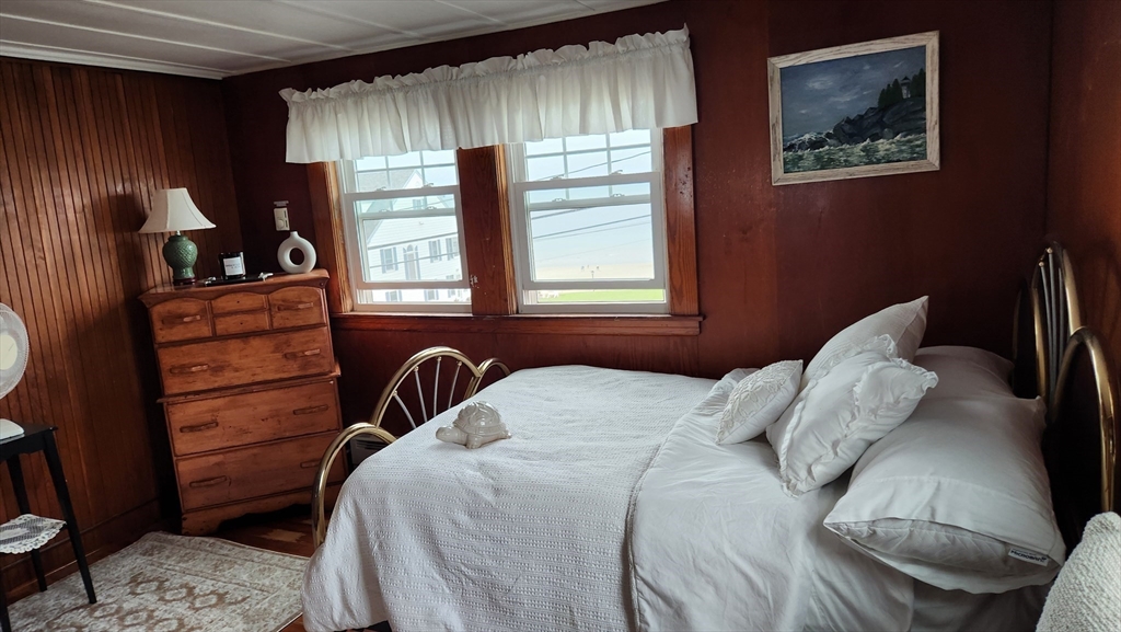 3 bed, 2 bath apartment for rent at 5 Priscilla Beach, Priscilla Beach — photo 11 of 22