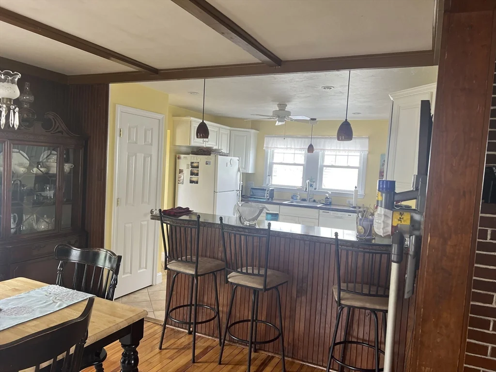 3 bed, 2 bath apartment for rent at 5 Priscilla Beach Rd, Plymouth — photo 14 of 25