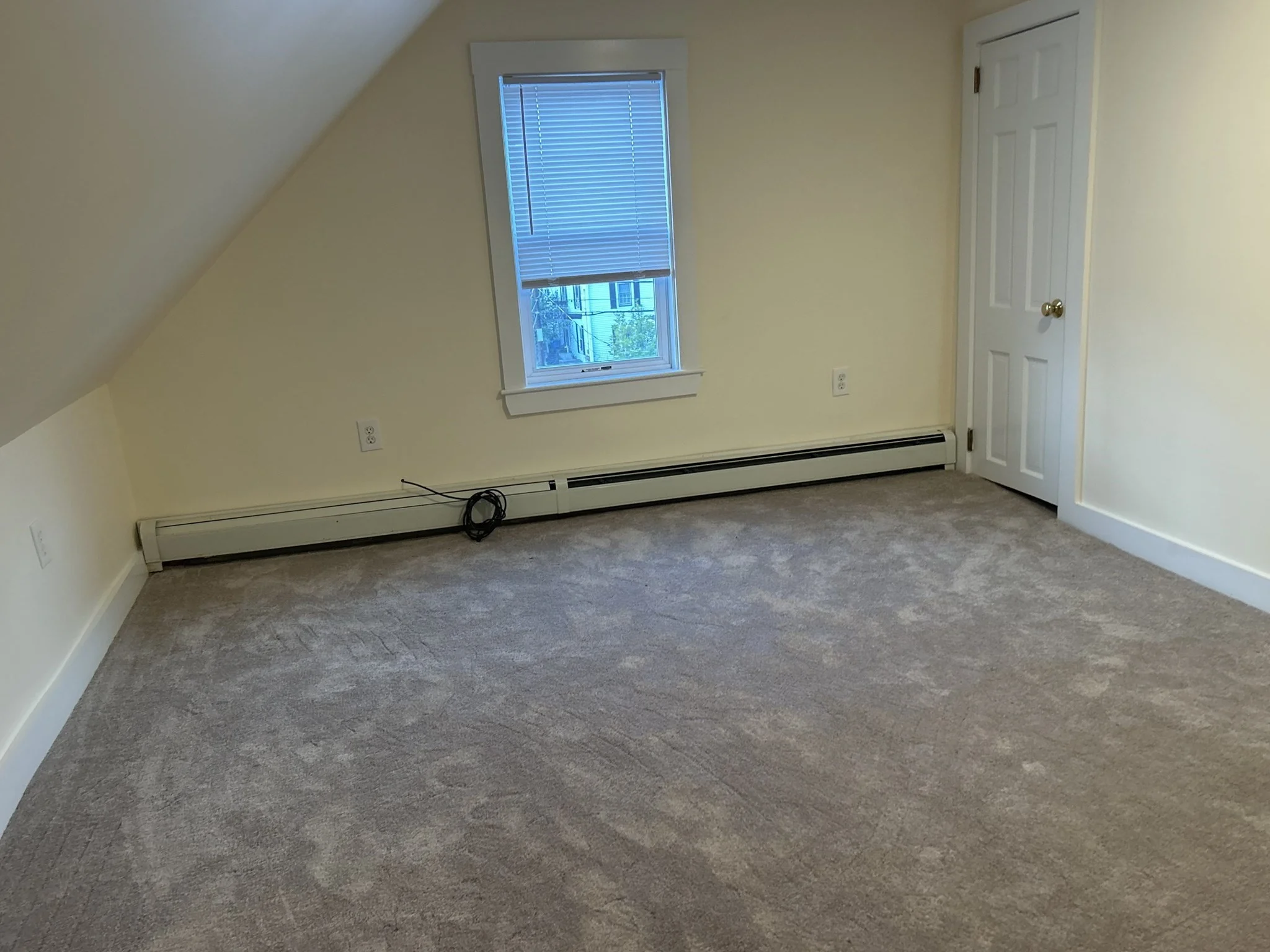 3 bed, 1 bath apartment for rent at 5 Quigley Ct Unit 1, Winchester — photo 15 of 16