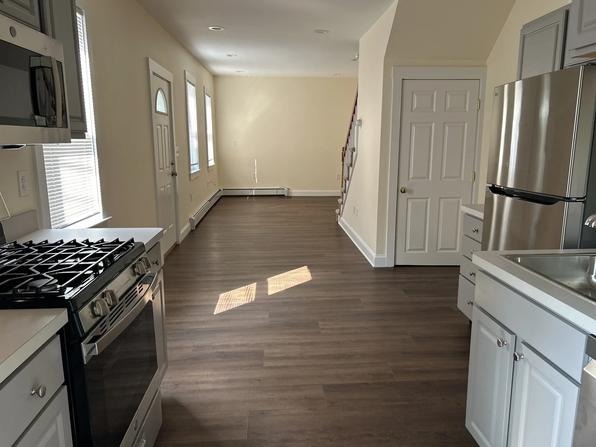 3 bed, 1 bath apartment for rent at 5 Quigley Ct Unit 1, Winchester — photo 4 of 16