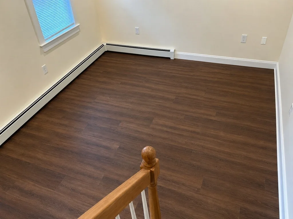 3 bed, 1 bath apartment for rent at 5 Quigley Ct Unit 5, Winchester — photo 5 of 14