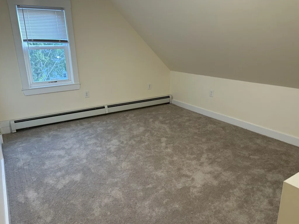 3 bed, 1 bath apartment for rent at 5 Quigley Ct Unit 5, Winchester — photo 11 of 14
