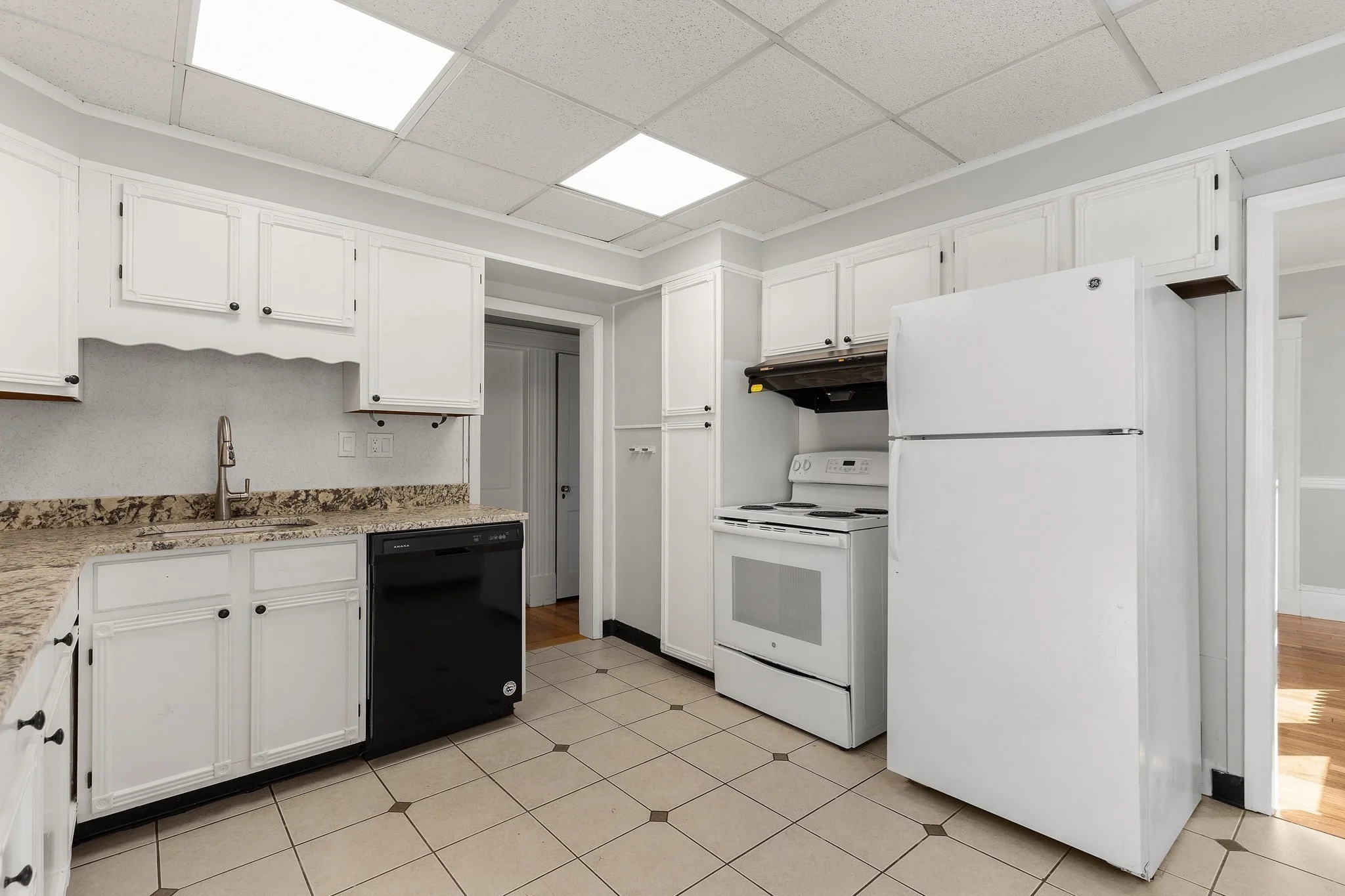 3 bed, 2 bath apartment for rent at 5 Quincy St Unit 1, Arlington — photo 12 of 34