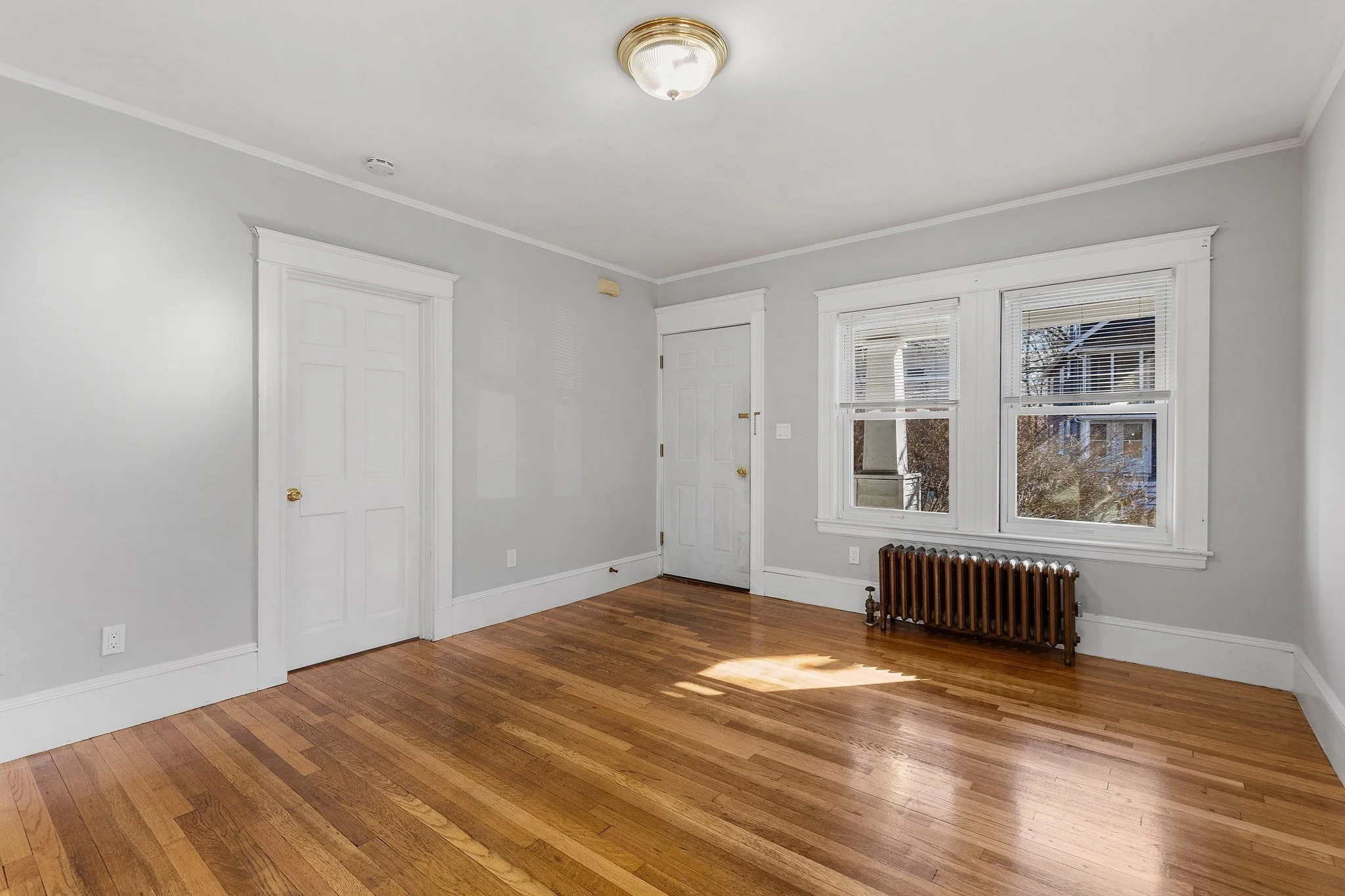 3 bed, 2 bath apartment for rent at 5 Quincy St Unit 1, Arlington — photo 4 of 34