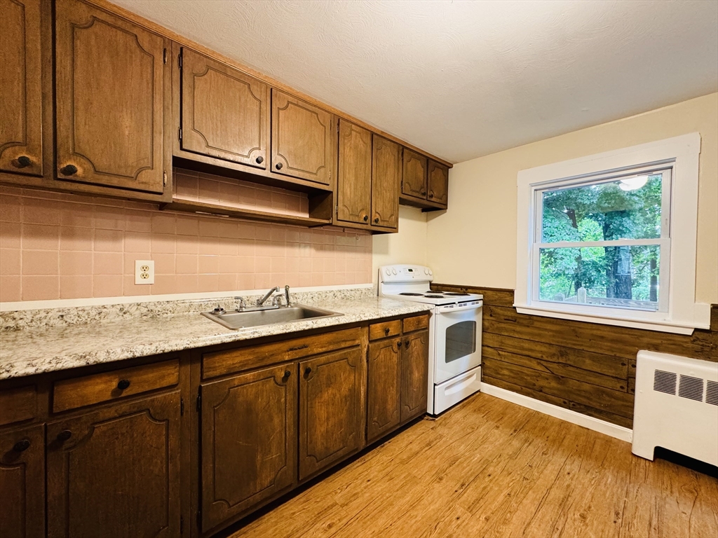 2 bed, 1 bath apartment for rent at 5 Rice Unit 3, Middleboro — photo 3 of 13
