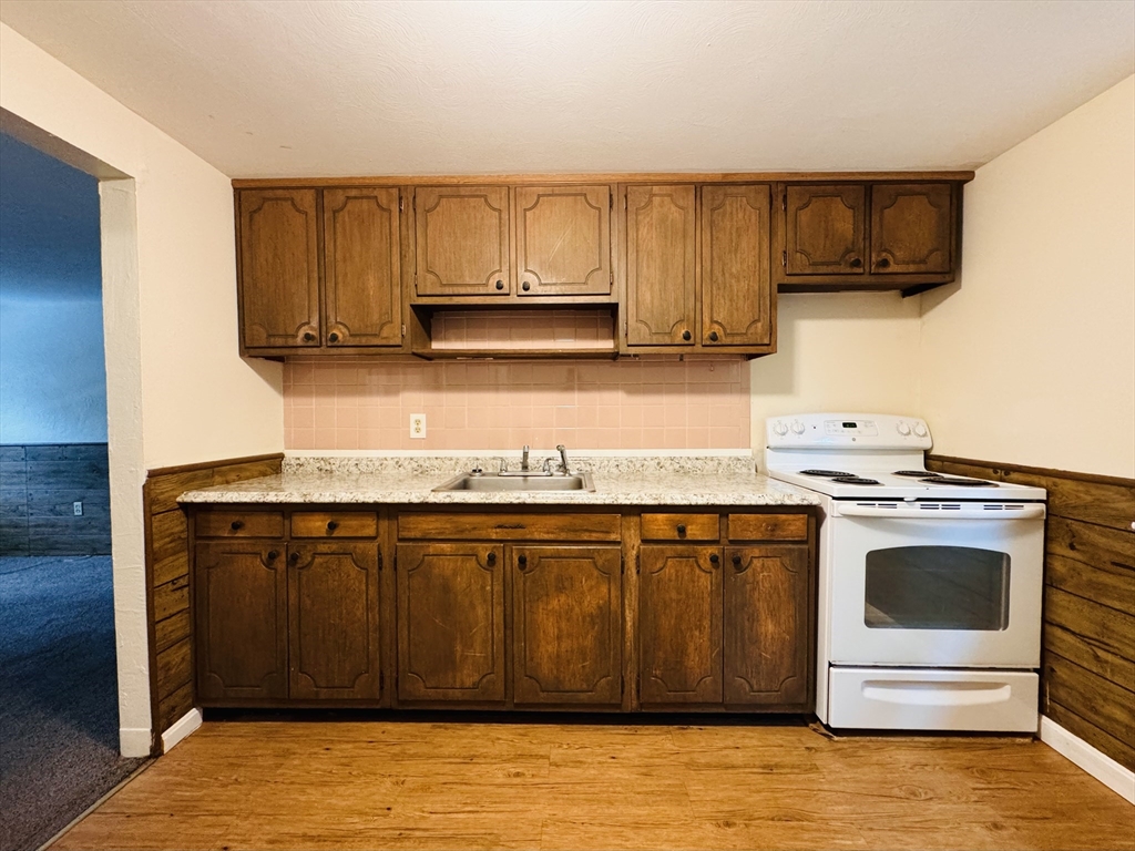 2 bed, 1 bath apartment for rent at 5 Rice Unit 3, Middleboro — photo 4 of 13
