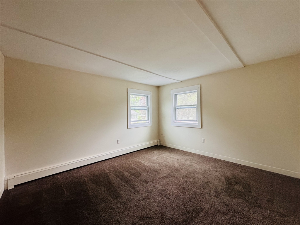 2 bed, 1 bath apartment for rent at 5 Rice Unit 3, Middleboro — photo 6 of 13