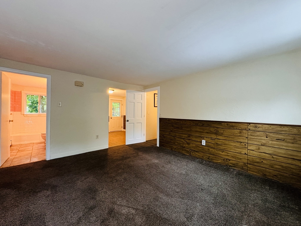 2 bed, 1 bath apartment for rent at 5 Rice Unit 3, Middleboro — photo 8 of 13