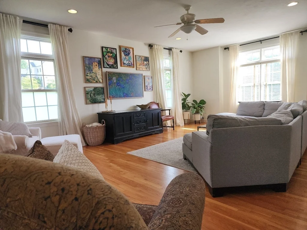 4 bed, 2 bath apartment for rent at 5 Robin Dr Unit 5, Grafton — photo 10 of 29