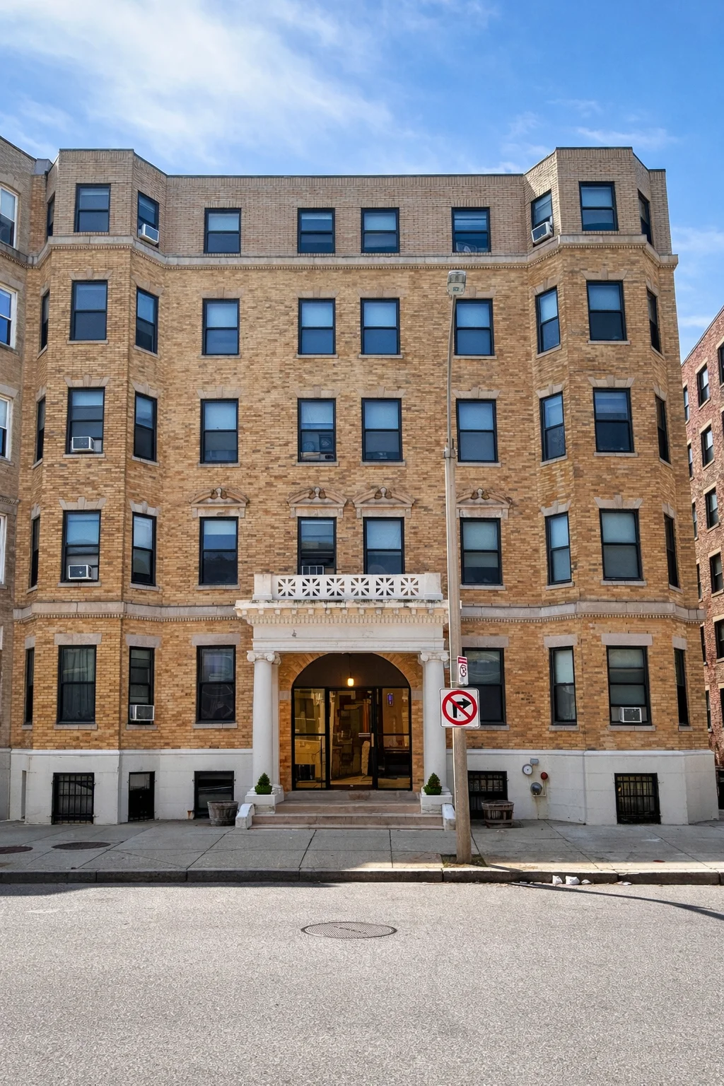 1 bed, 1 bath apartment for rent at 5 Royce Rd Unit 36, Allston — photo 12 of 17