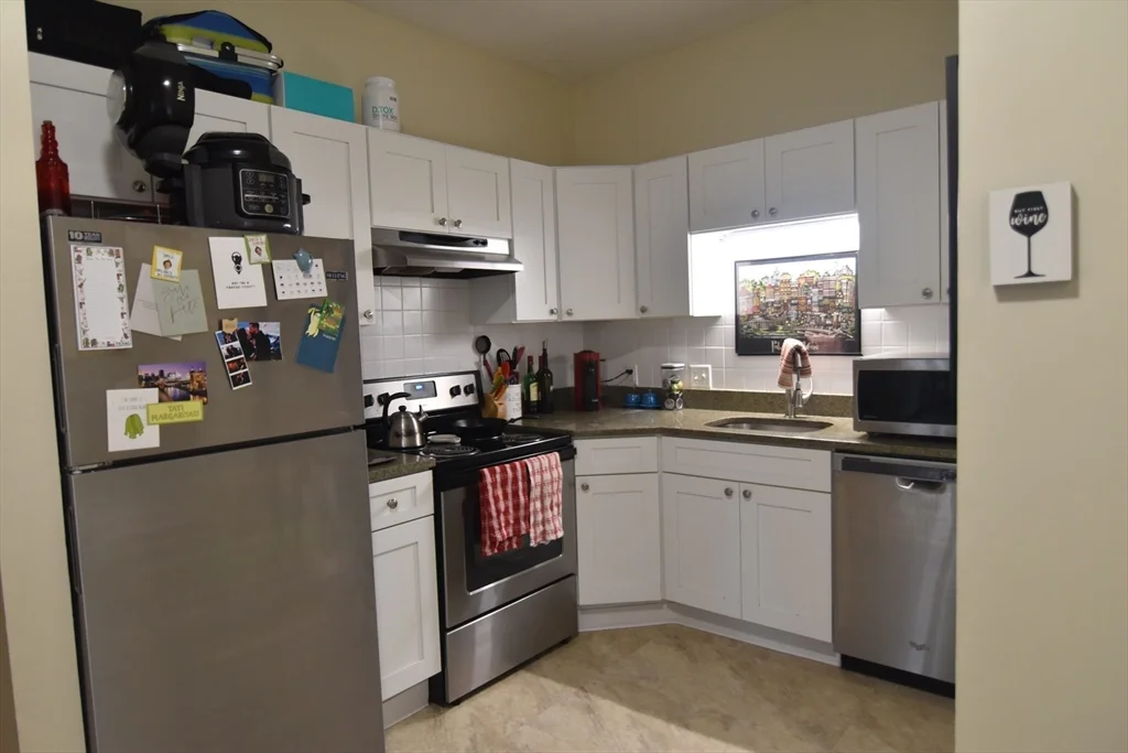 1 bed, 1 bath apartment for rent at 5 Royce Rd Unit 6, Allston — photo 9 of 16