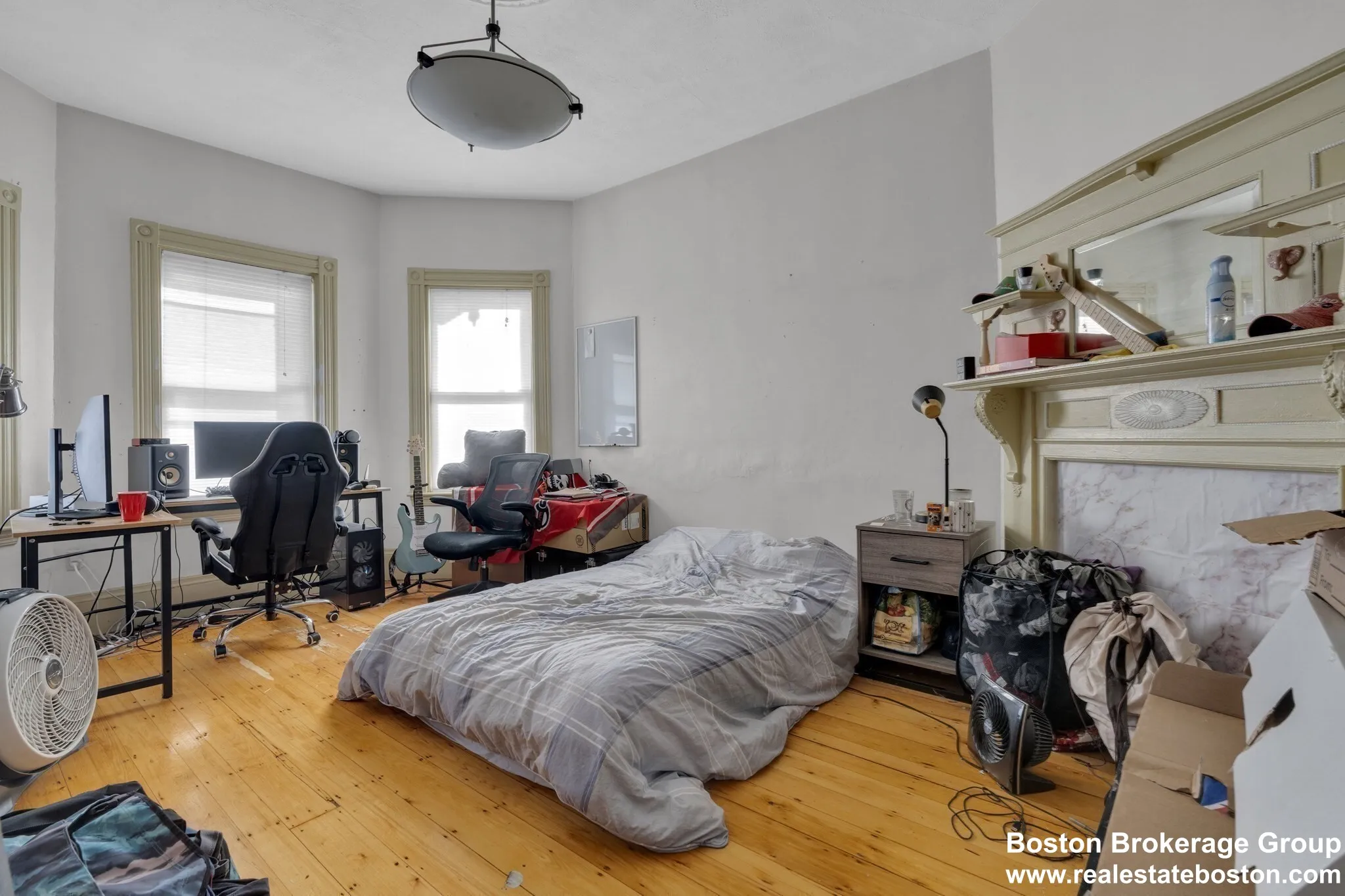 6 bed, 2 bath apartment for rent at 5 Sachem St Unit 3, Mission Hill — photo 7 of 21