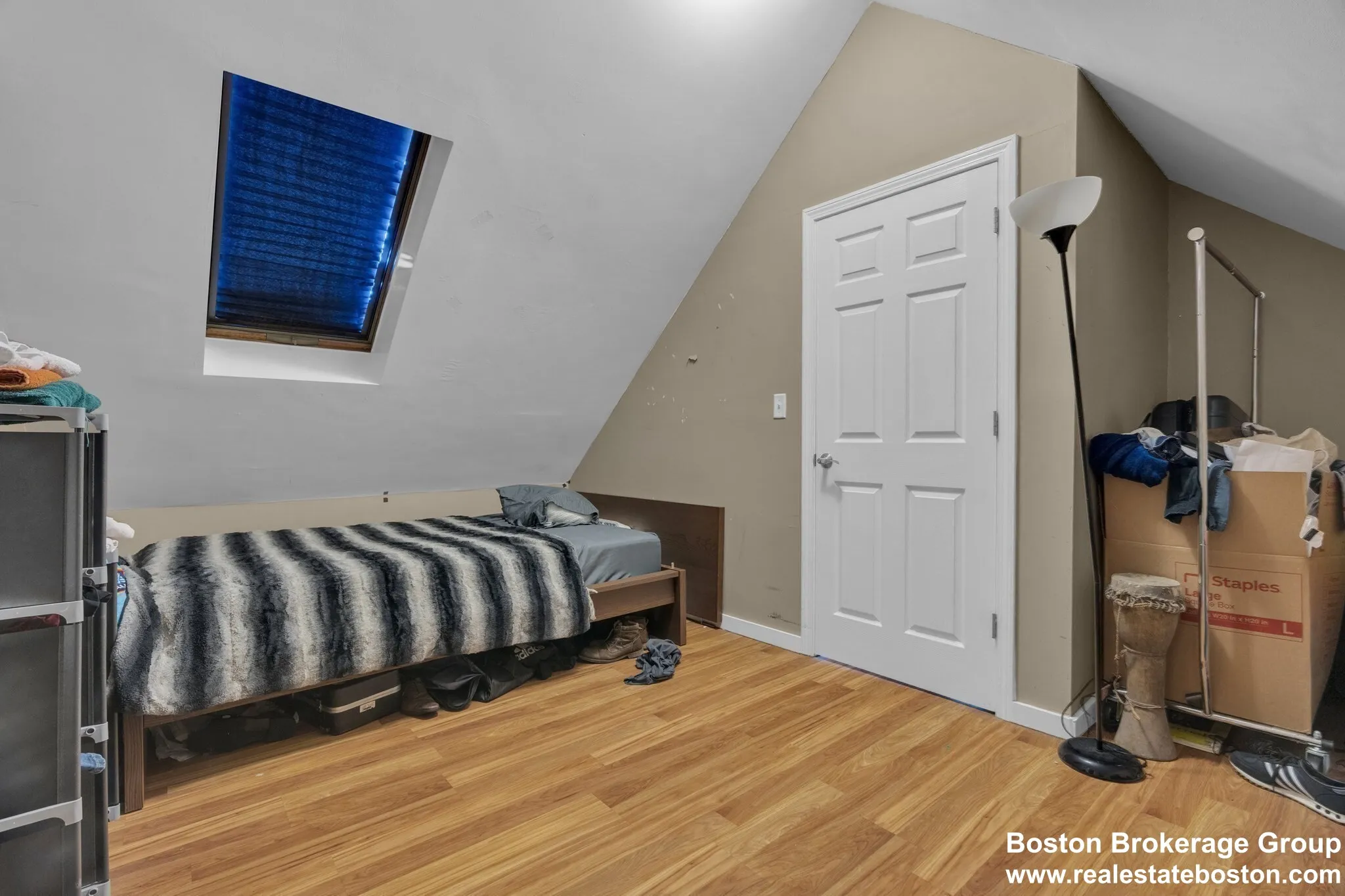 6 bed, 2 bath apartment for rent at 5 Sachem St Unit 3, Mission Hill — photo 12 of 21