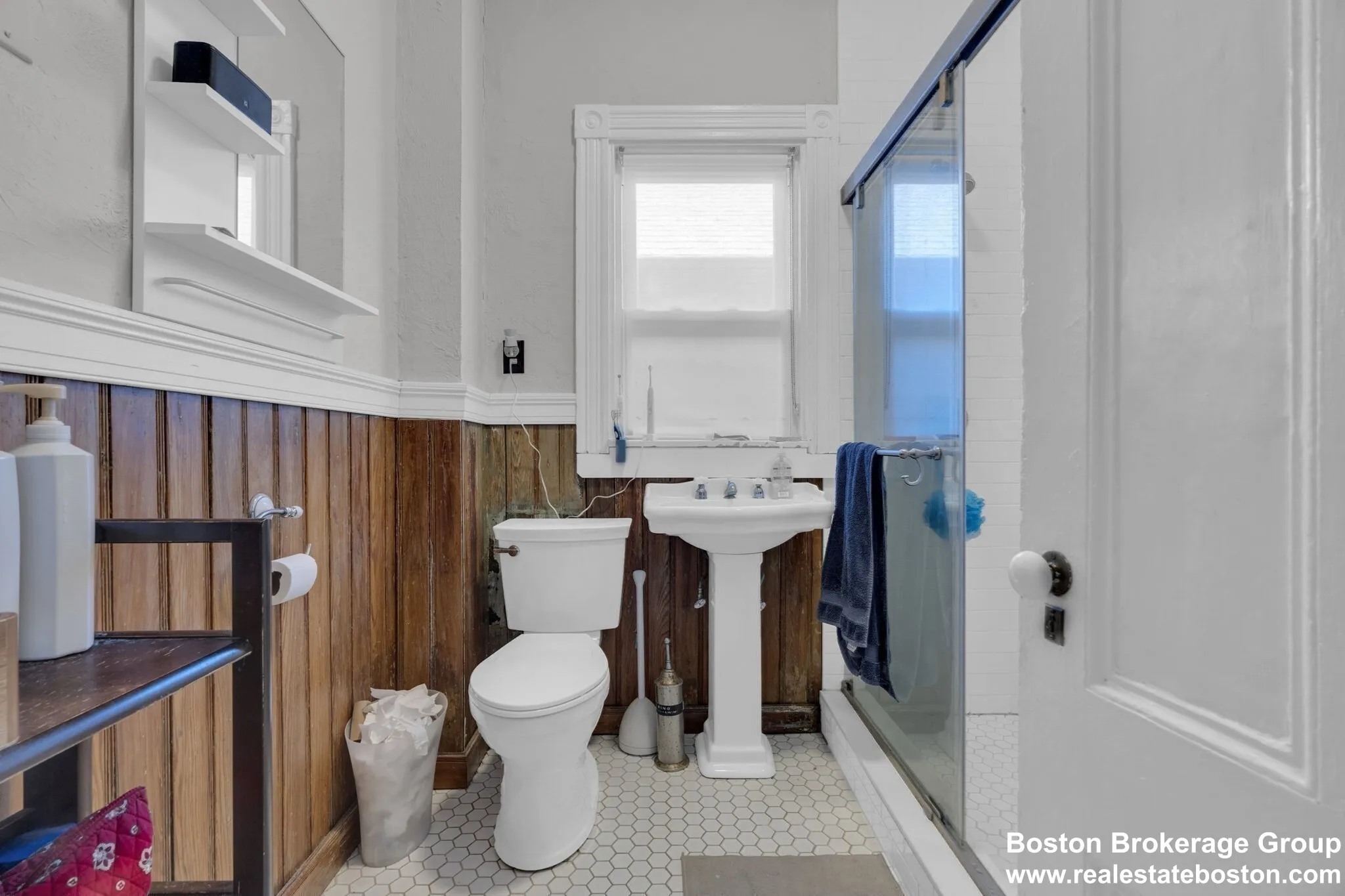 6 bed, 2 bath apartment for rent at 5 Sachem St Unit 3, Mission Hill — photo 16 of 21