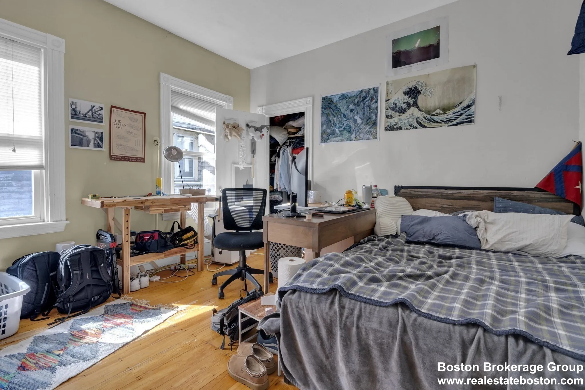6 bed, 2 bath apartment for rent at 5 Sachem St Unit 3, Mission Hill — photo 8 of 21