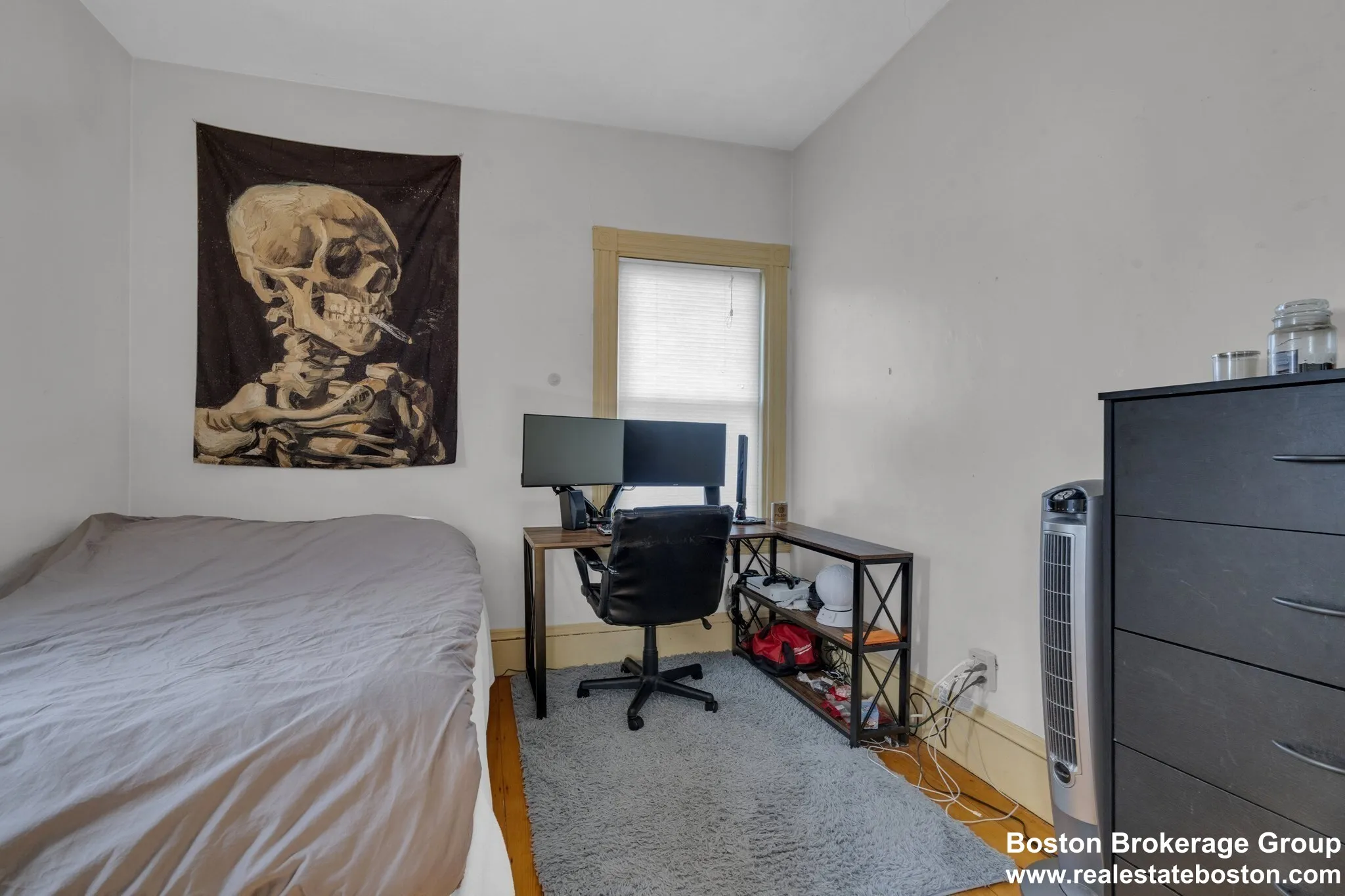 6 bed, 2 bath apartment for rent at 5 Sachem St Unit 3, Mission Hill — photo 9 of 21