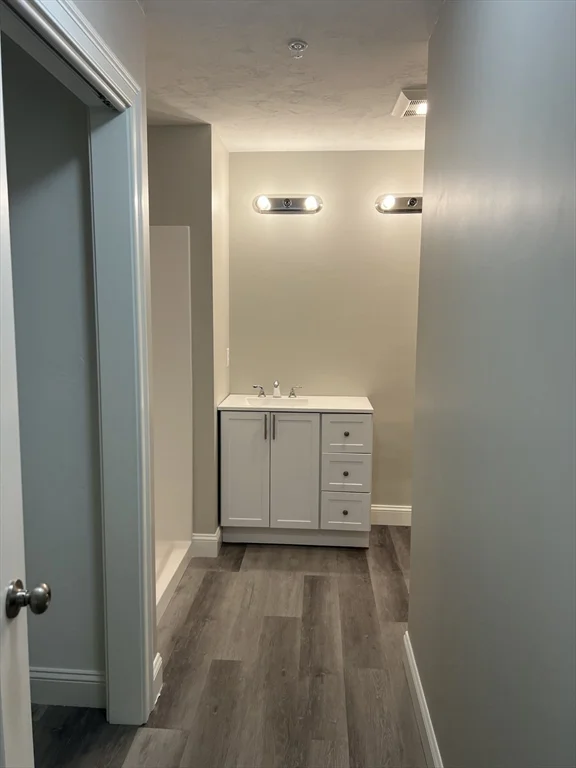 2 bed, 2 bath apartment for rent at 5 Santana Way Unit 5, Carver — photo 11 of 17