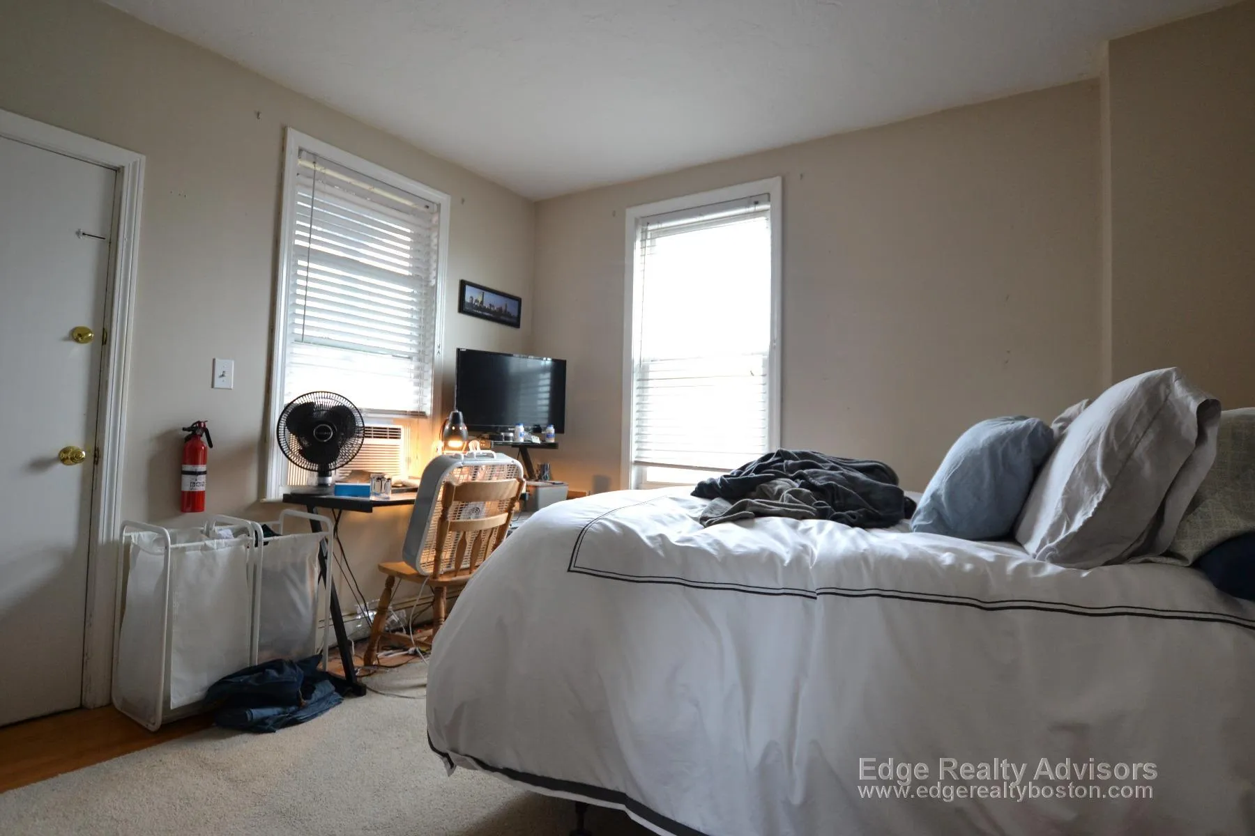 2 bed, 1 bath apartment for rent at 5 Saybrook St Unit 3, Oak Square — photo 7 of 9