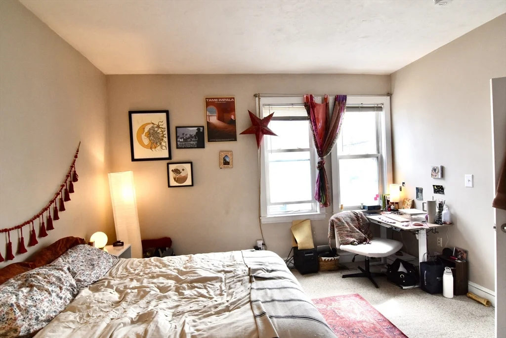 2 bed, 1 bath apartment for rent at 5 Sea View Ter Unit 3, Dorchester — photo 4 of 16