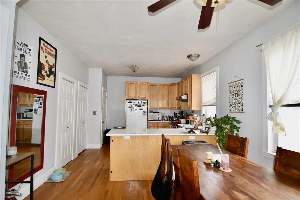 2 bed, 1 bath apartment for rent at 5 Sea View Ter Unit 3, Dorchester — photo 10 of 16