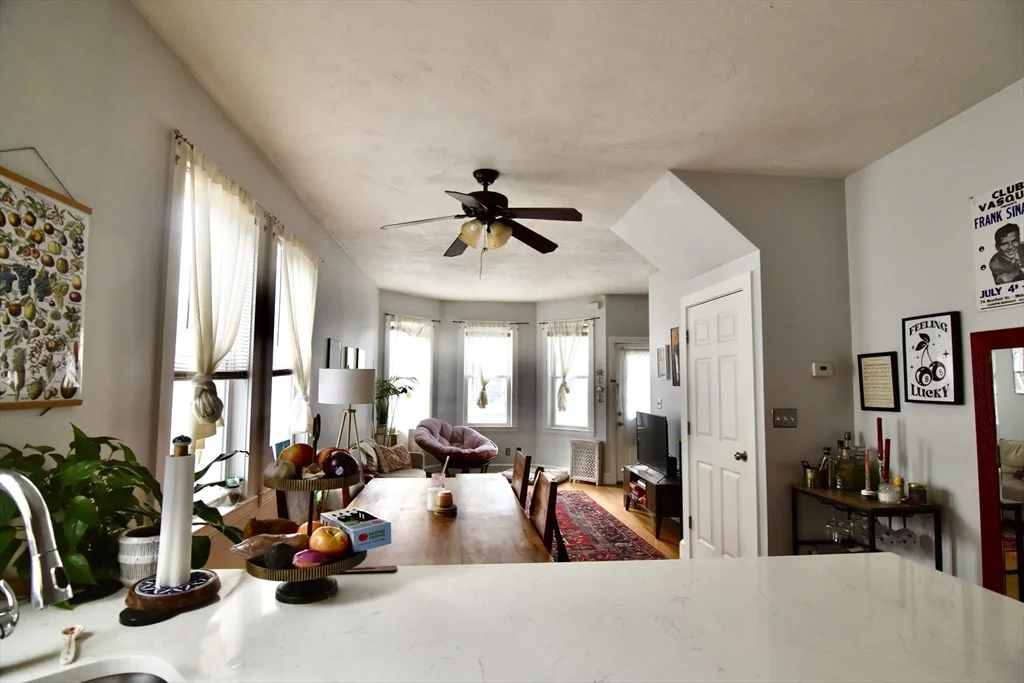 2 bed, 1 bath apartment for rent at 5 Sea View Ter Unit 3, Dorchester — photo 12 of 16