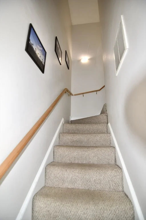 2 bed, 1 bath apartment for rent at 5 Sea View Ter Unit 3, Dorchester — photo 9 of 16