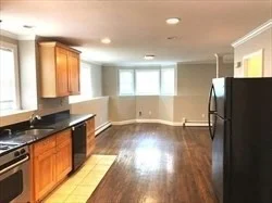 2 bed, 1 bath apartment for rent at 5 Shafter St Unit 1, Dorchester — photo 4 of 5