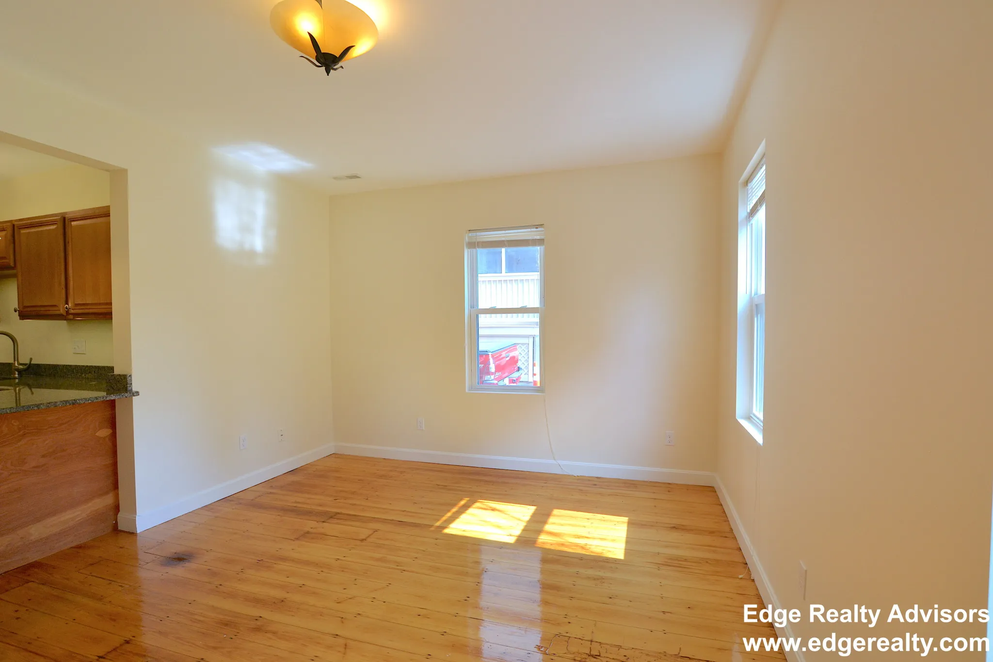 3 bed, 2 bath apartment for rent at 5 Smythe St Unit 2, Boylston Street — photo 3 of 8