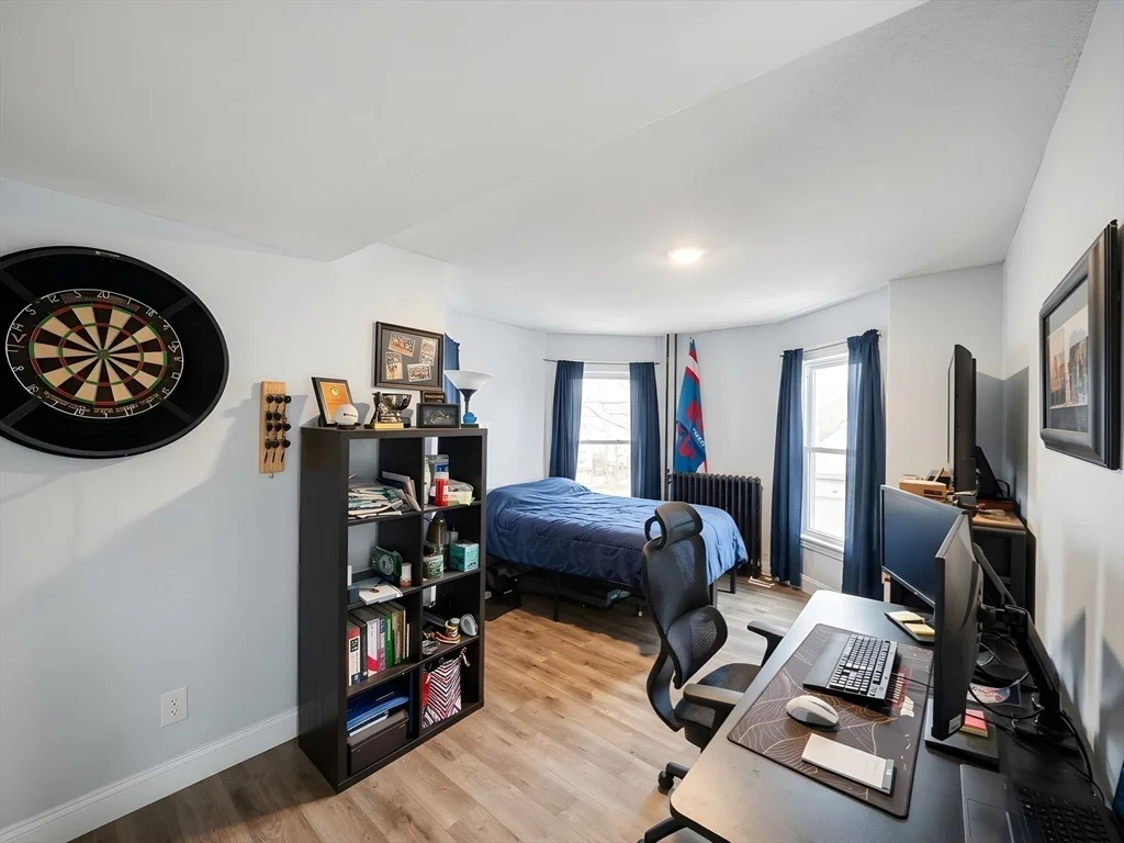 5 bed, 2 bath apartment for rent at 5 Sorrento St Unit 2, Allston — photo 6 of 13